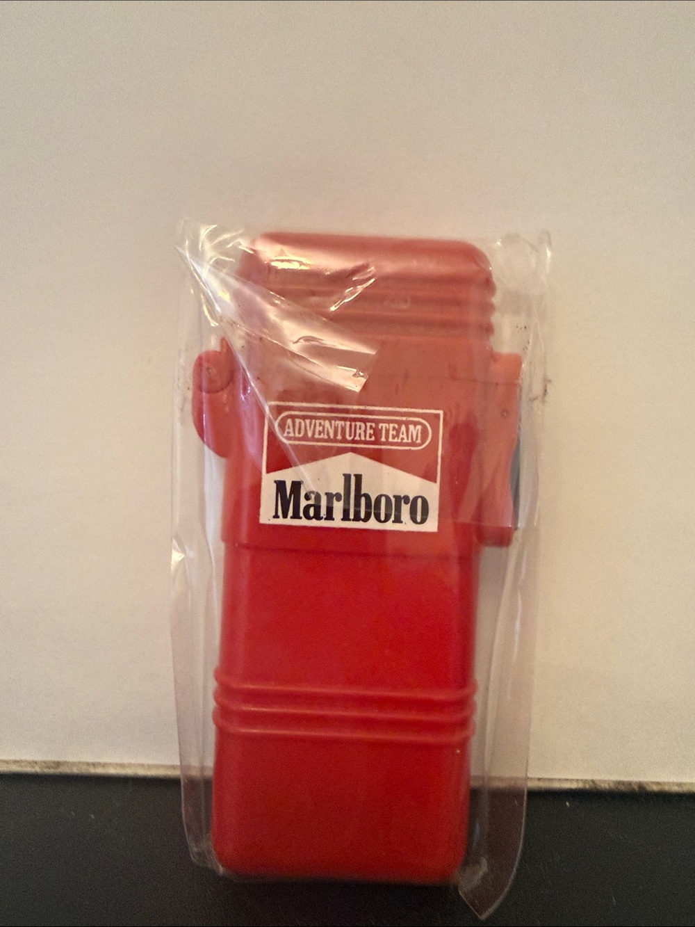 Marlboro Red Adventure Team Butane Lighter in Red Hard Case
